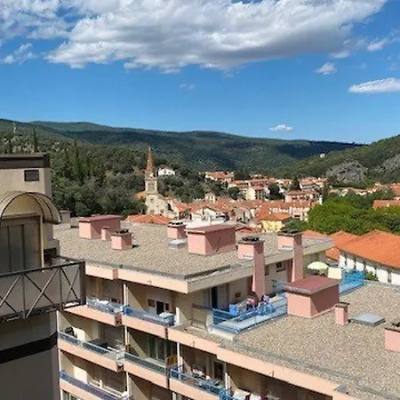 F2 Avec Balcon Et Parking à 50m Des Thermes, Centre-ville - Animaux Acceptés - Fr-1-703-125 Apartamento *