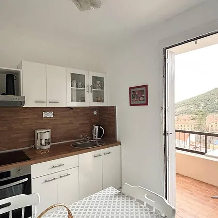 Apartamento F2 Avec Balcon Et Parking à 50m Des Thermes, Centre-ville - Animaux Acceptés - Fr-1-703-125 Amélie-les-Bains-Palalda