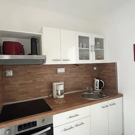 F2 Avec Balcon Et Parking A 50m Des Thermes, Centre-ville - Animaux Acceptes - Fr-1-703-125 Amelie-les-Bains-Palalda